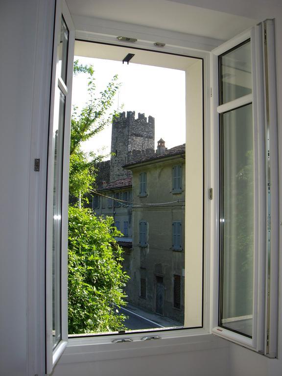 데르비오 Al Castello 아파트 외부 사진